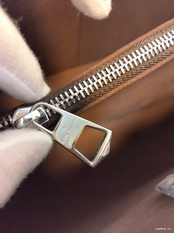 WIS VUITTON MM TOTE MARELLE LOUIS 0809
